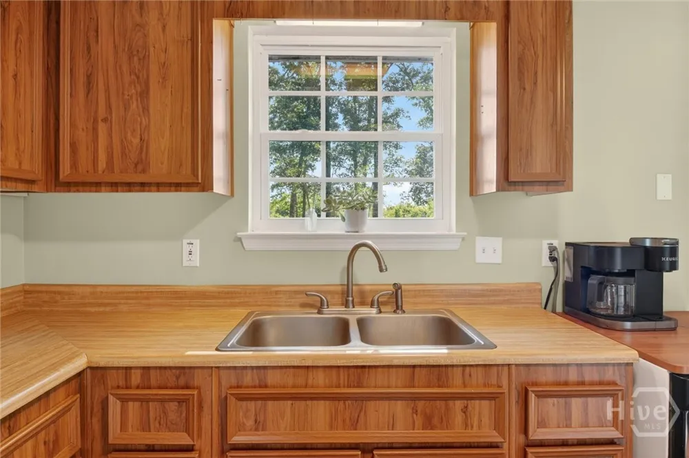 448 Queens Way Ellabell, GA 31308