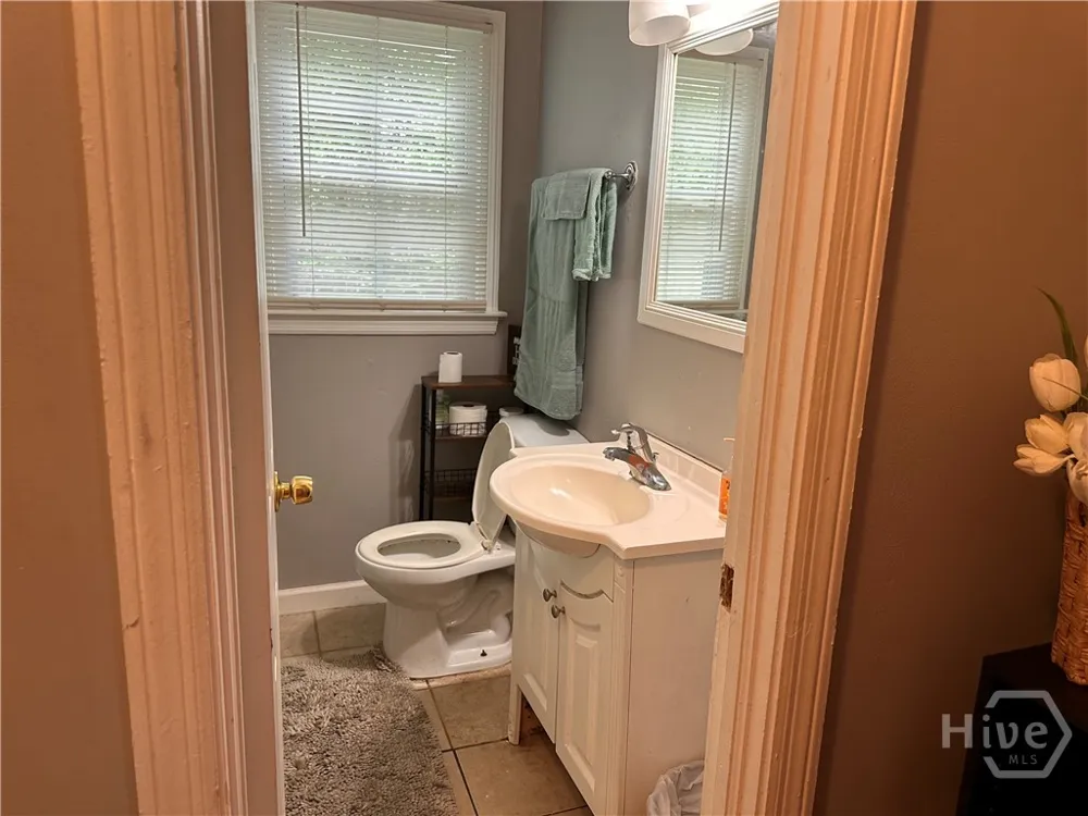 5649 Emory Drive Savannah, GA 31406