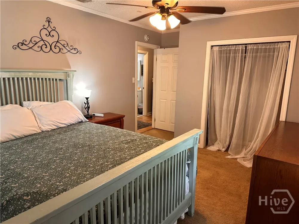 5649 Emory Drive Savannah, GA 31406