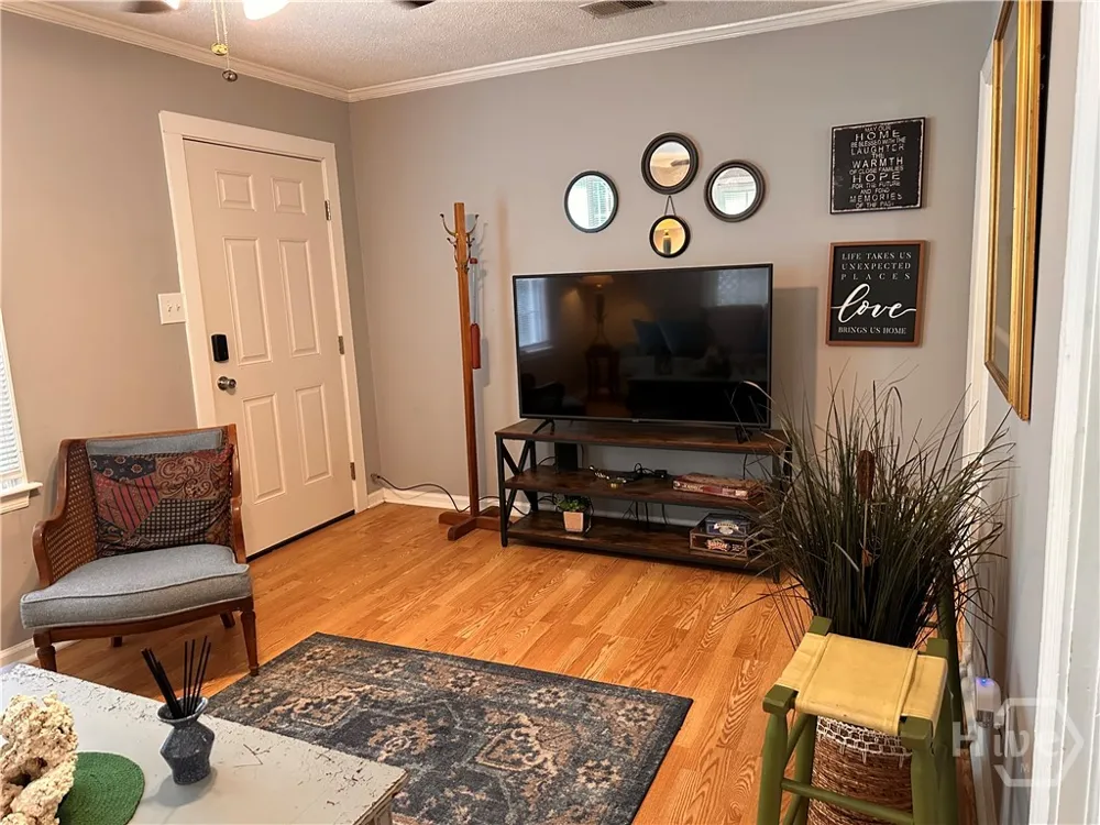 5649 Emory Drive Savannah, GA 31406