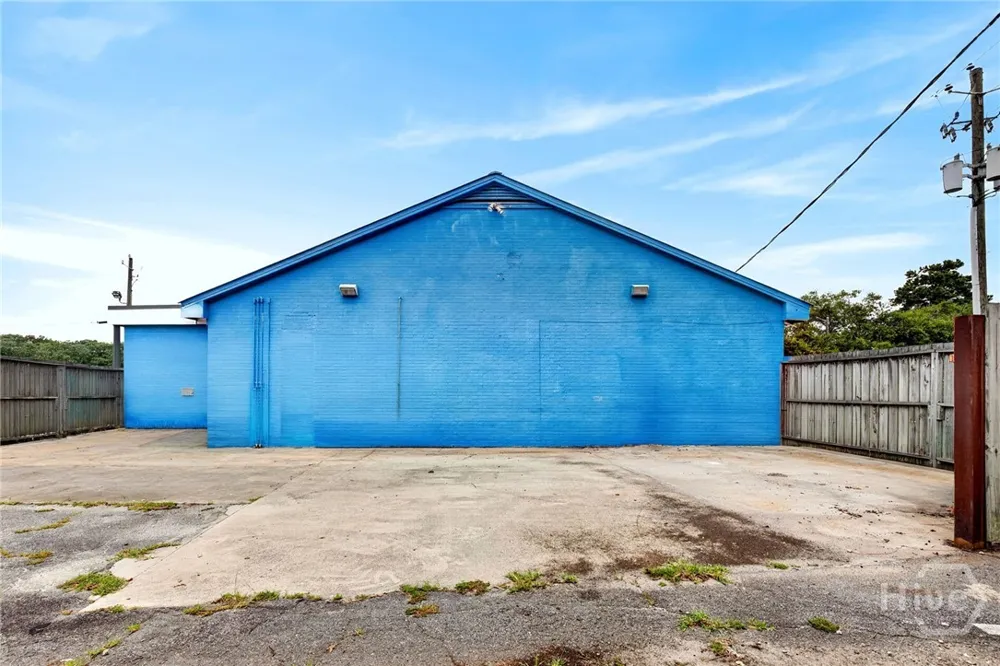 104 Tibet Avenue Savannah, GA 31406