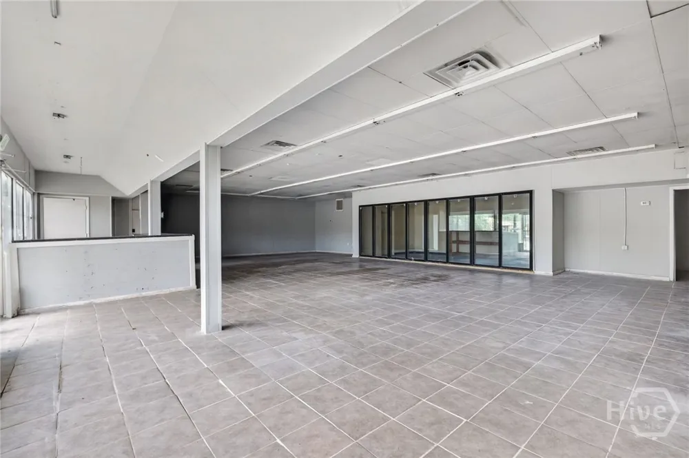 104 Tibet Avenue Savannah, GA 31406