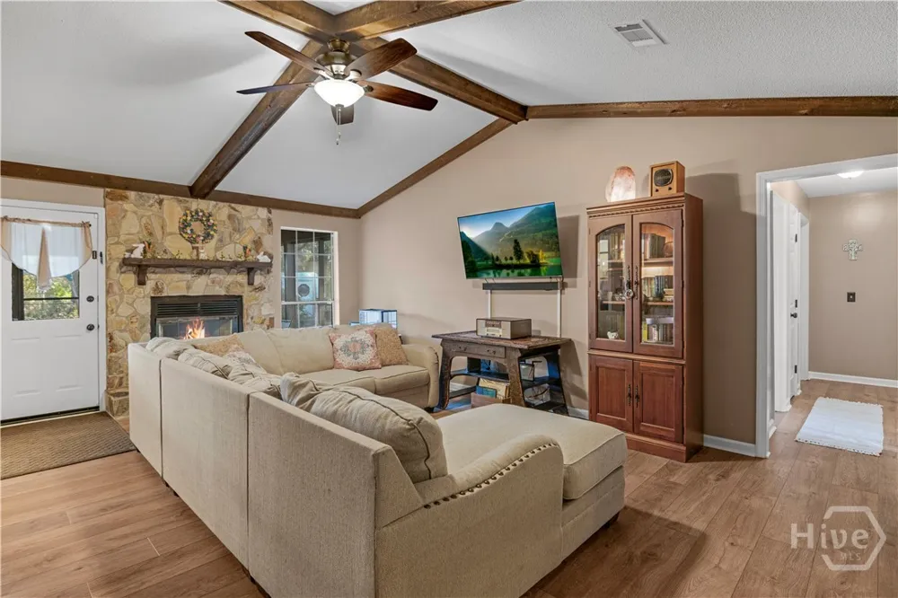 218 Chandra Way Hinesville, GA 31313