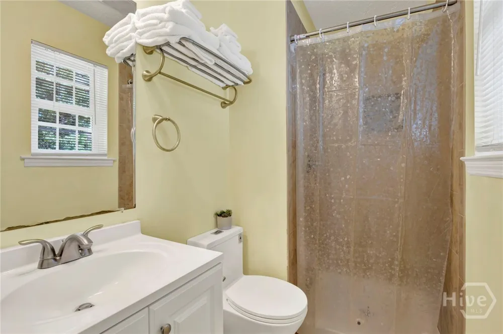 140 Ropemaker Lane Savannah, GA 31410
