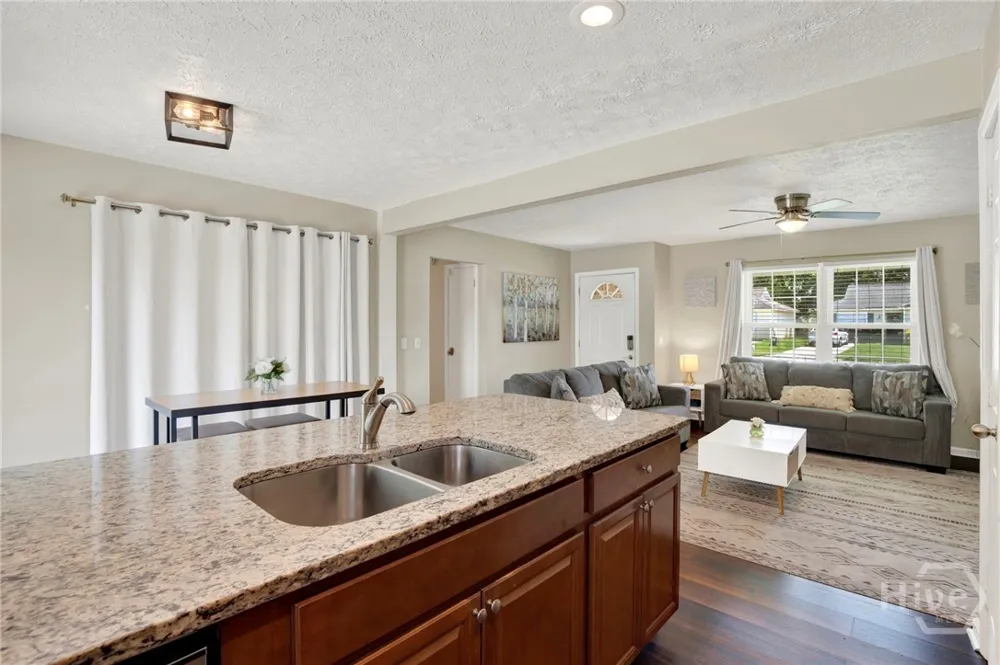 140 Ropemaker Lane Savannah, GA 31410
