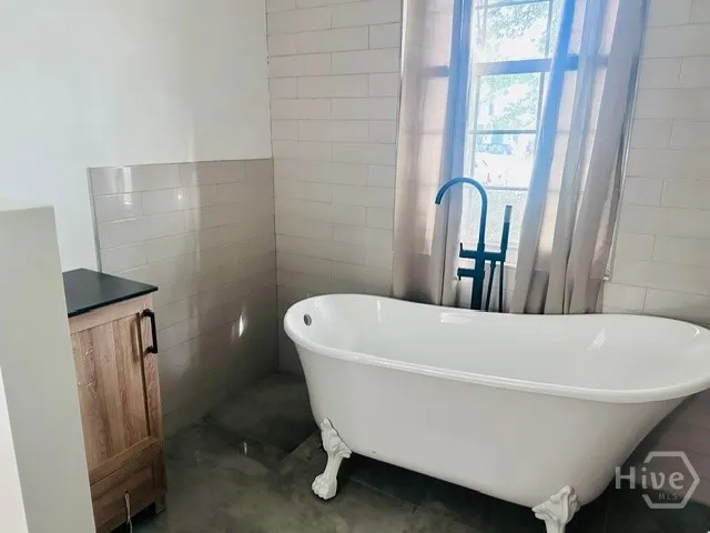 513 Kentucky Avenue Savannah, GA 31404