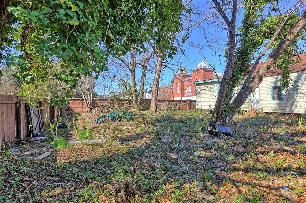537 Hartridge Street Savannah, GA 31401