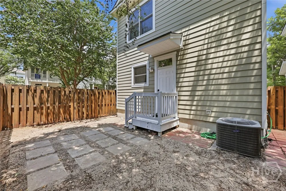 1701 Lincoln Street Savannah, GA 31401