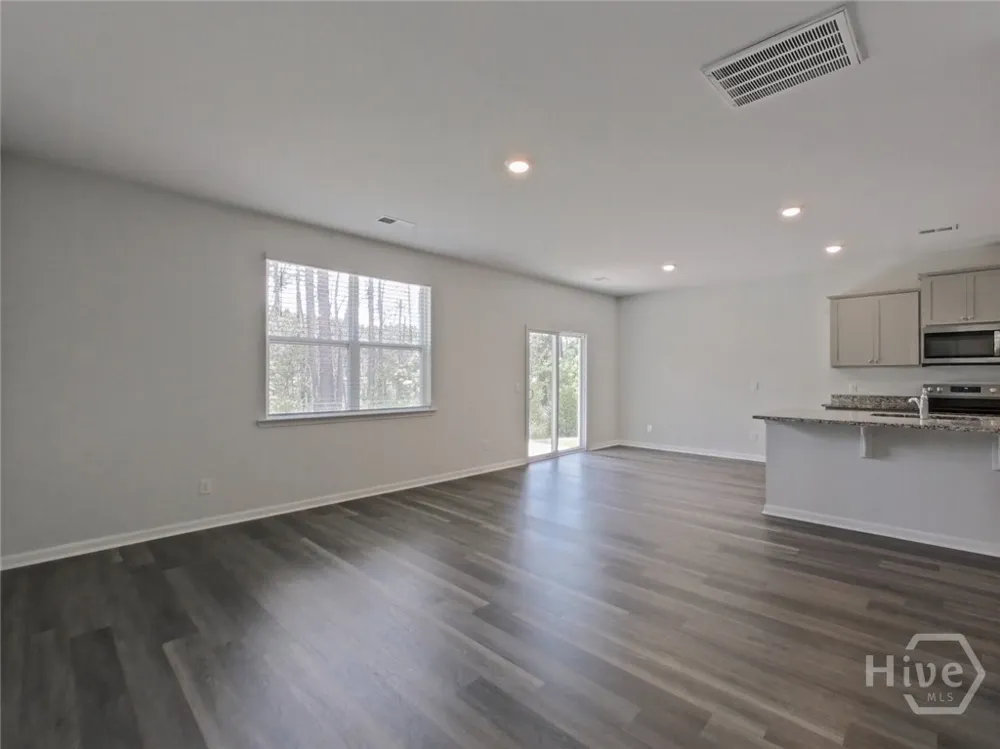 150 Kraft Cove Pooler, GA 31322