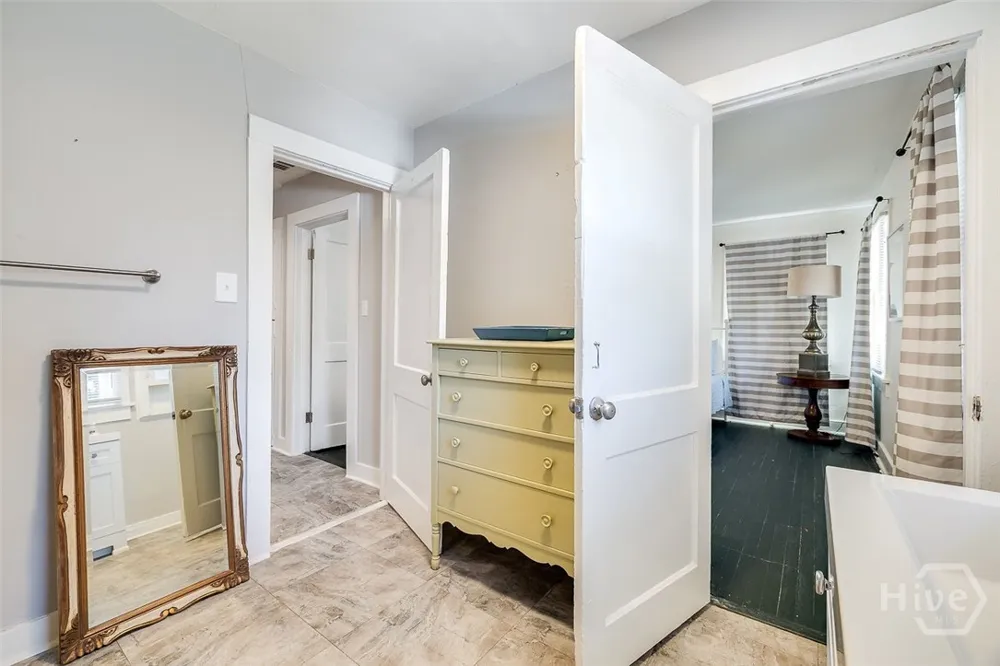 1317 E 38th Street Savannah, GA 31404