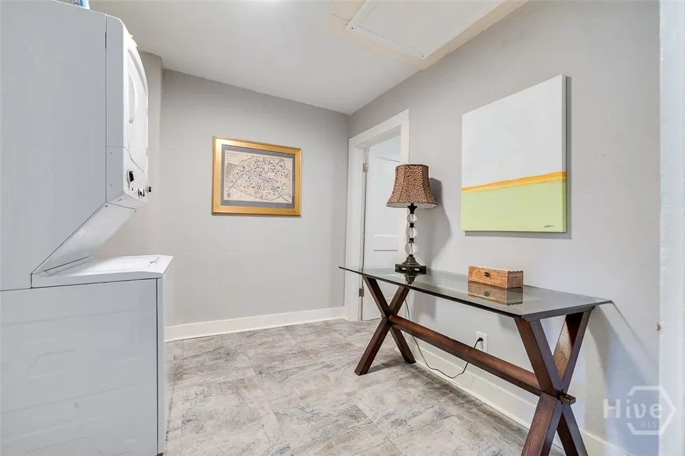 1317 E 38th Street Savannah, GA 31404