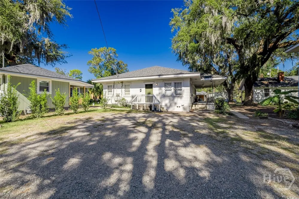 1317 E 38th Street Savannah, GA 31404