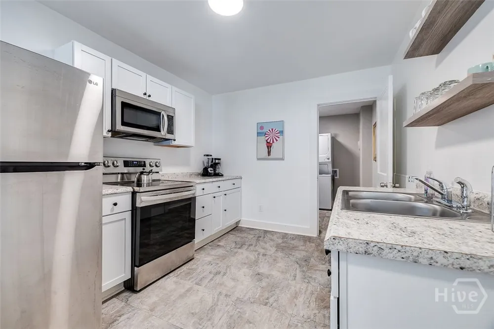 1317 E 38th Street Savannah, GA 31404
