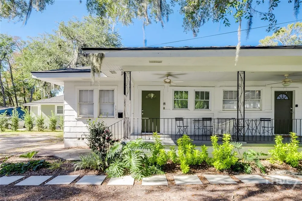 1317 E 38th Street Savannah, GA 31404