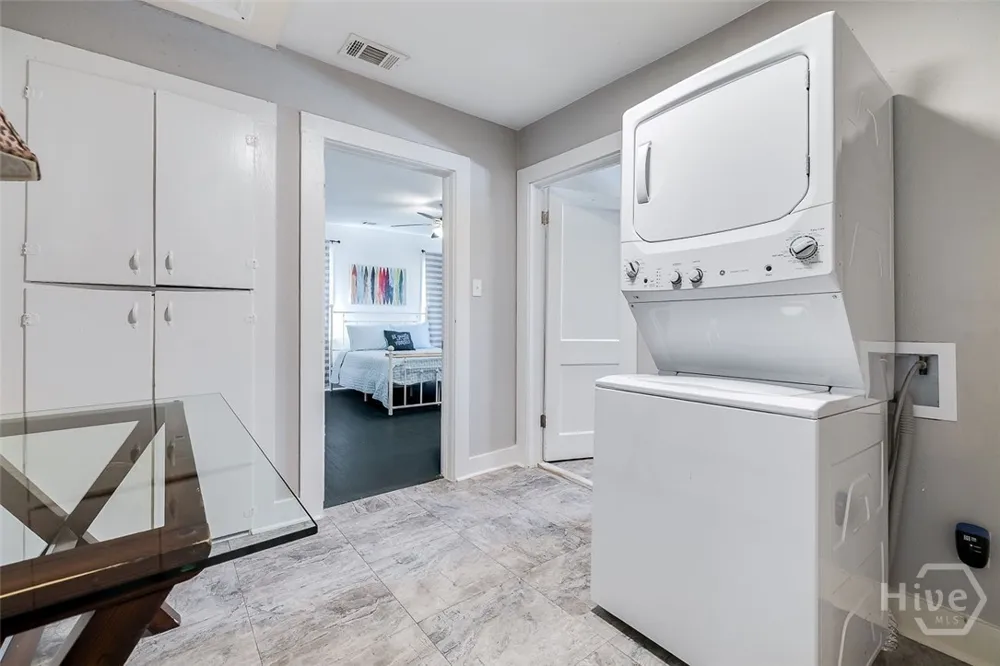 1317 E 38th Street Savannah, GA 31404