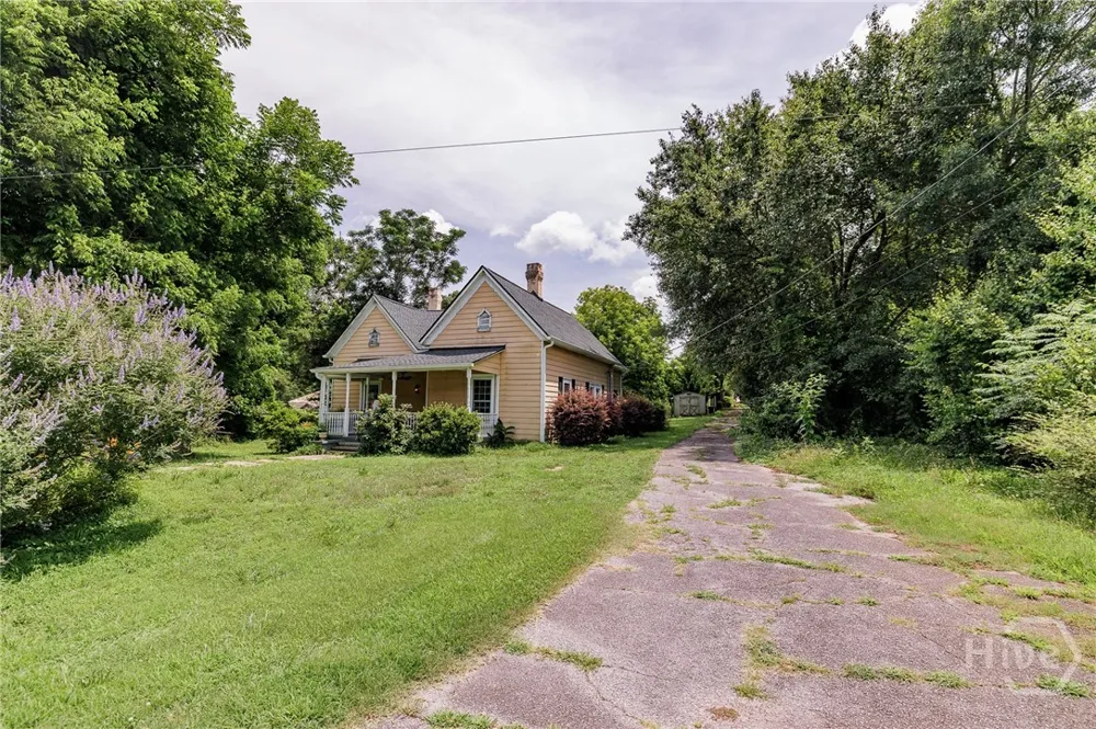 48 E Georgia Avenue Comer, GA 30629