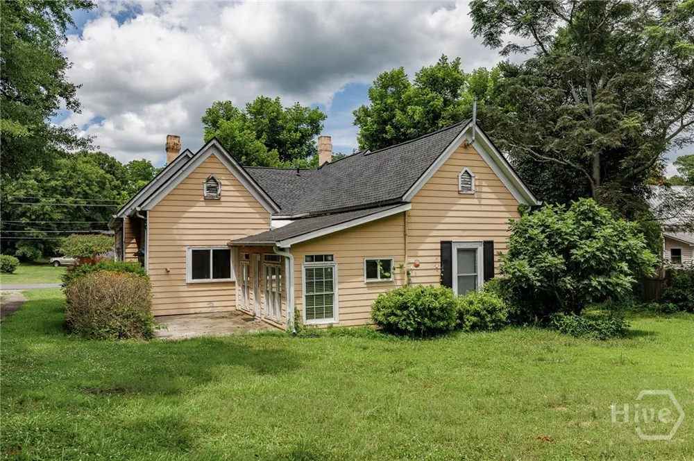 48 E Georgia Avenue Comer, GA 30629