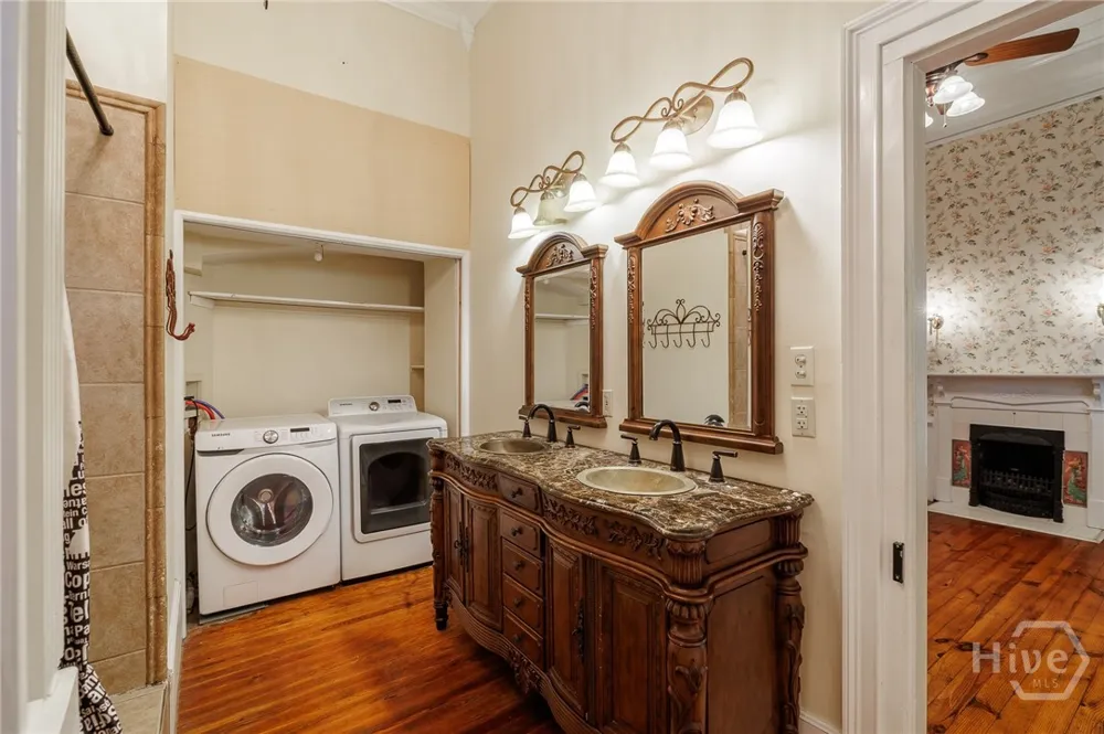 48 E Georgia Avenue Comer, GA 30629