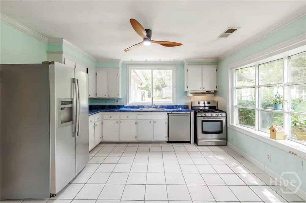 48 E Georgia Avenue Comer, GA 30629