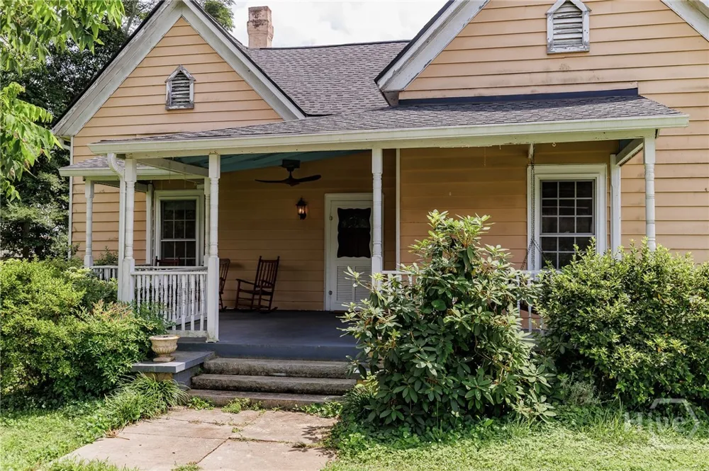 48 E Georgia Avenue Comer, GA 30629