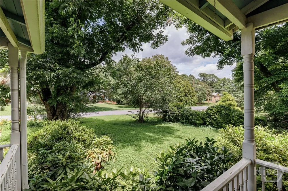48 E Georgia Avenue Comer, GA 30629