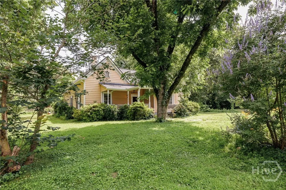 48 E Georgia Avenue Comer, GA 30629