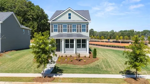 906 Stow Lane