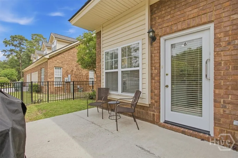 6 Roundtree Circle Savannah, GA 31405