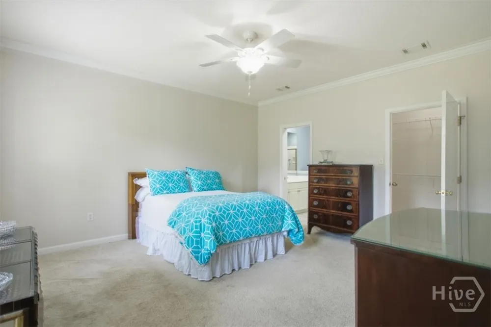 6 Roundtree Circle Savannah, GA 31405