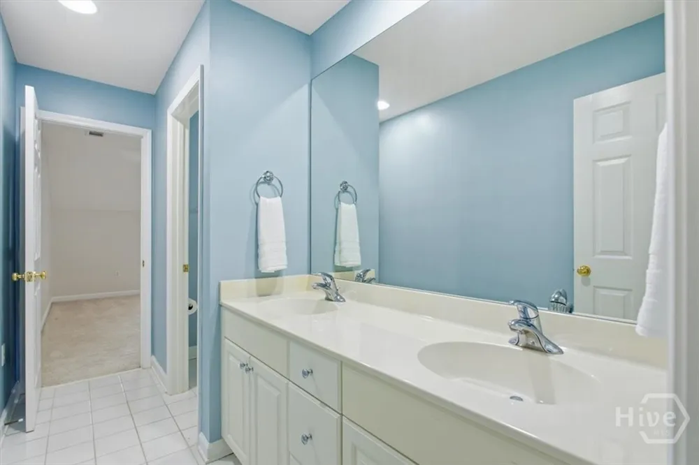 6 Roundtree Circle Savannah, GA 31405