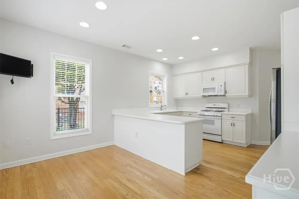 6 Roundtree Circle Savannah, GA 31405