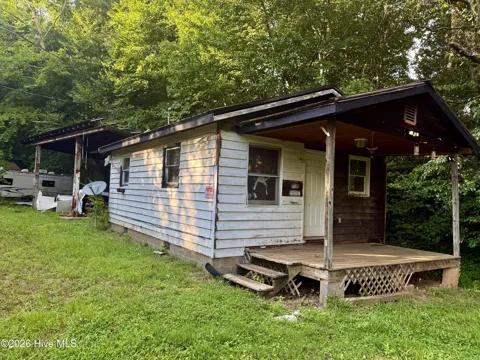 258 Mundy Road