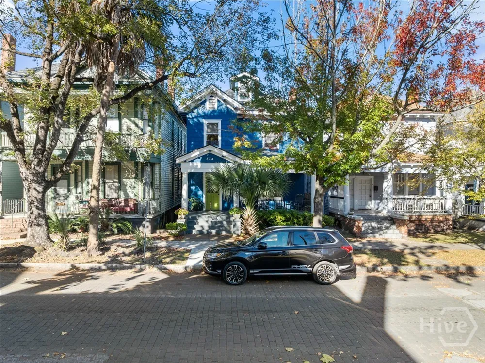 534 E Waldburg Street Savannah, GA