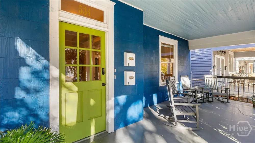 534 E Waldburg Street Savannah, GA