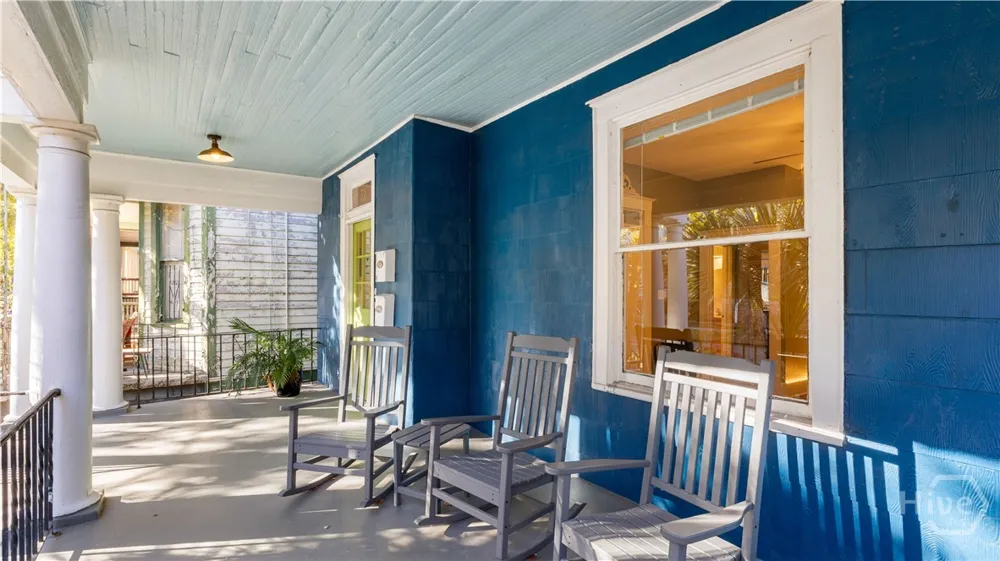 534 E Waldburg Street Savannah, GA
