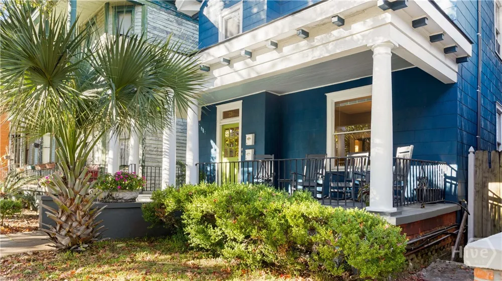 534 E Waldburg Street Savannah, GA