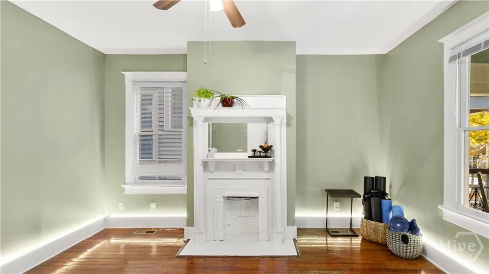 534 E Waldburg Street Savannah, GA