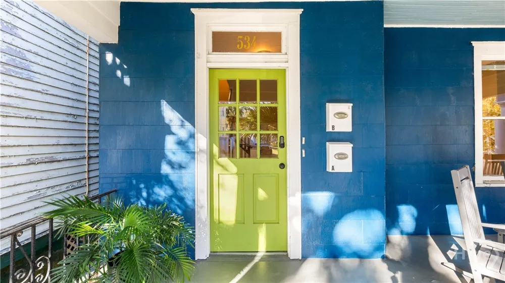 534 E Waldburg Street Savannah, GA