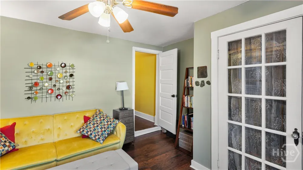 534 E Waldburg Street Savannah, GA
