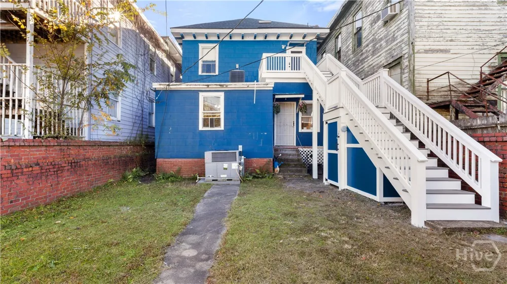534 E Waldburg Street Savannah, GA