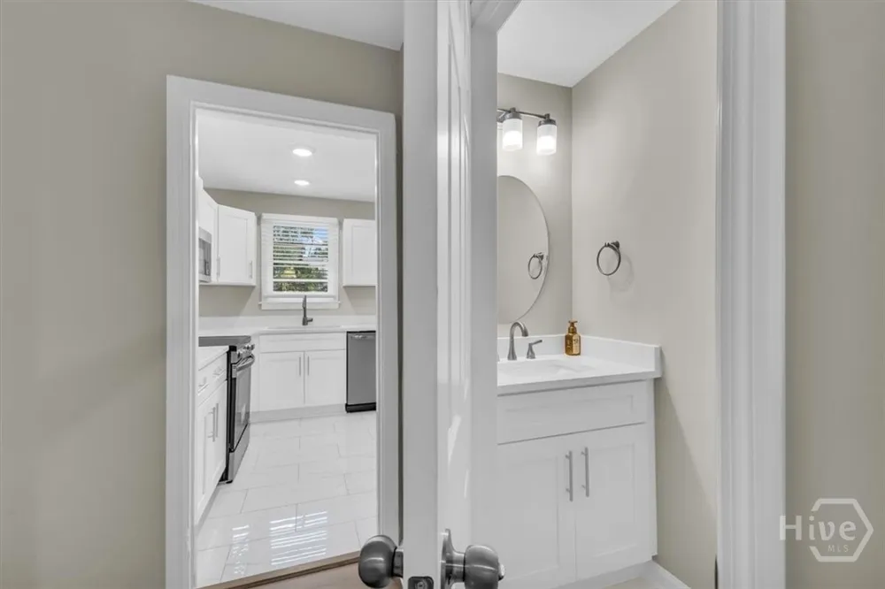 928 W 38th Street Savannah, GA 31415