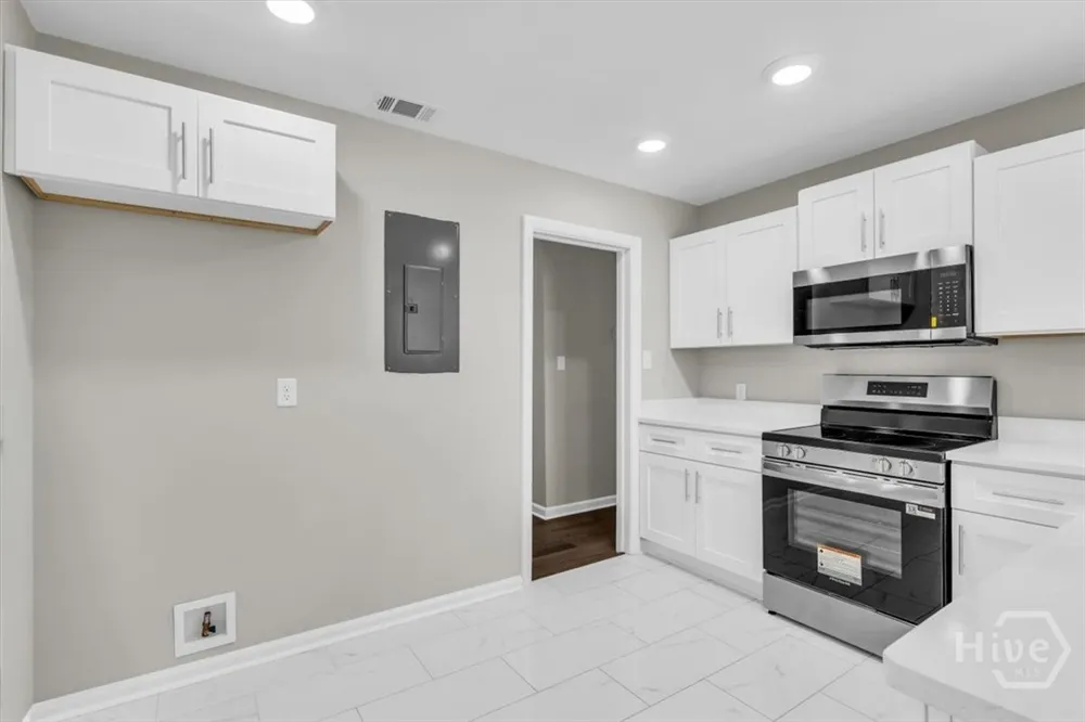 928 W 38th Street Savannah, GA 31415