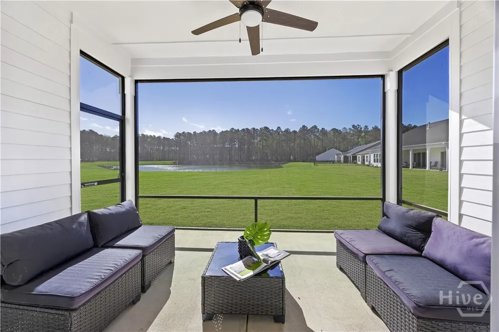 2221 Laurel Oak Avenue Hardeeville, SC 29927