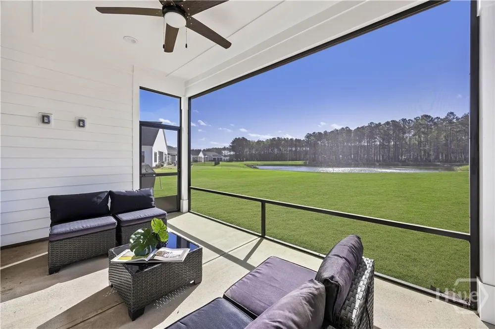 2221 Laurel Oak Avenue Hardeeville, SC 29927