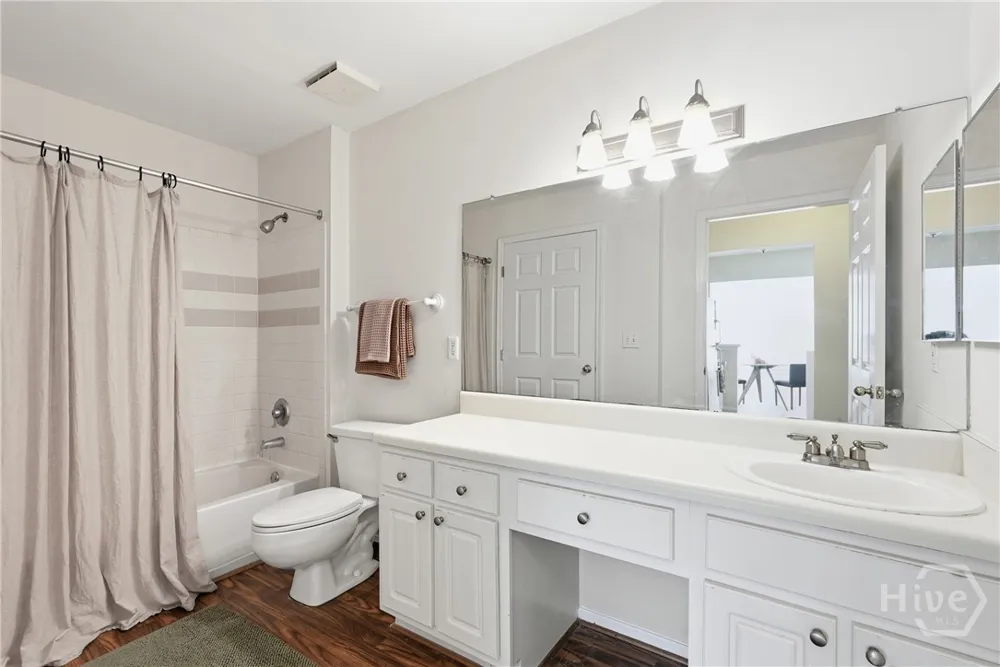 12300 Apache Avenue #705 Savannah, GA 31419