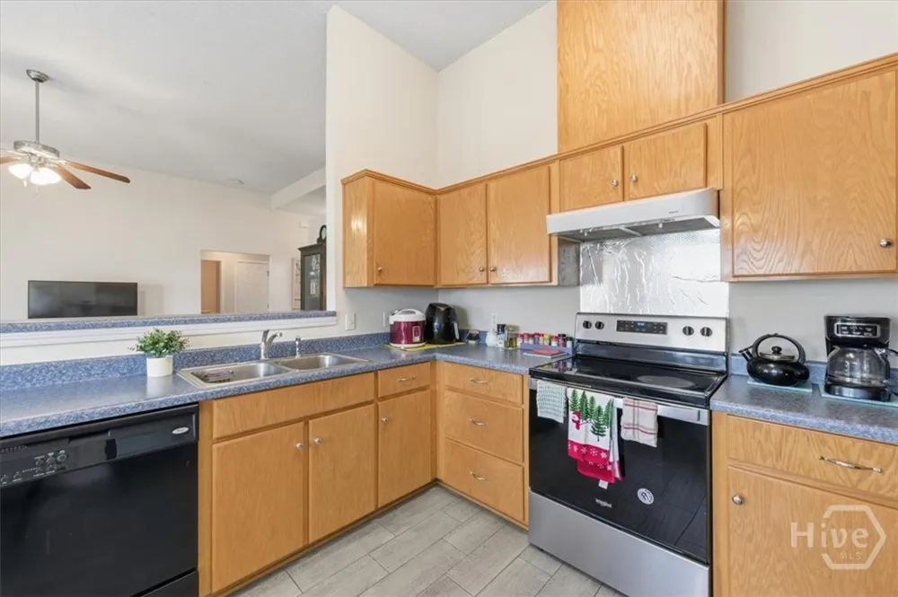 143 Carlisle Way Savannah, GA 31419