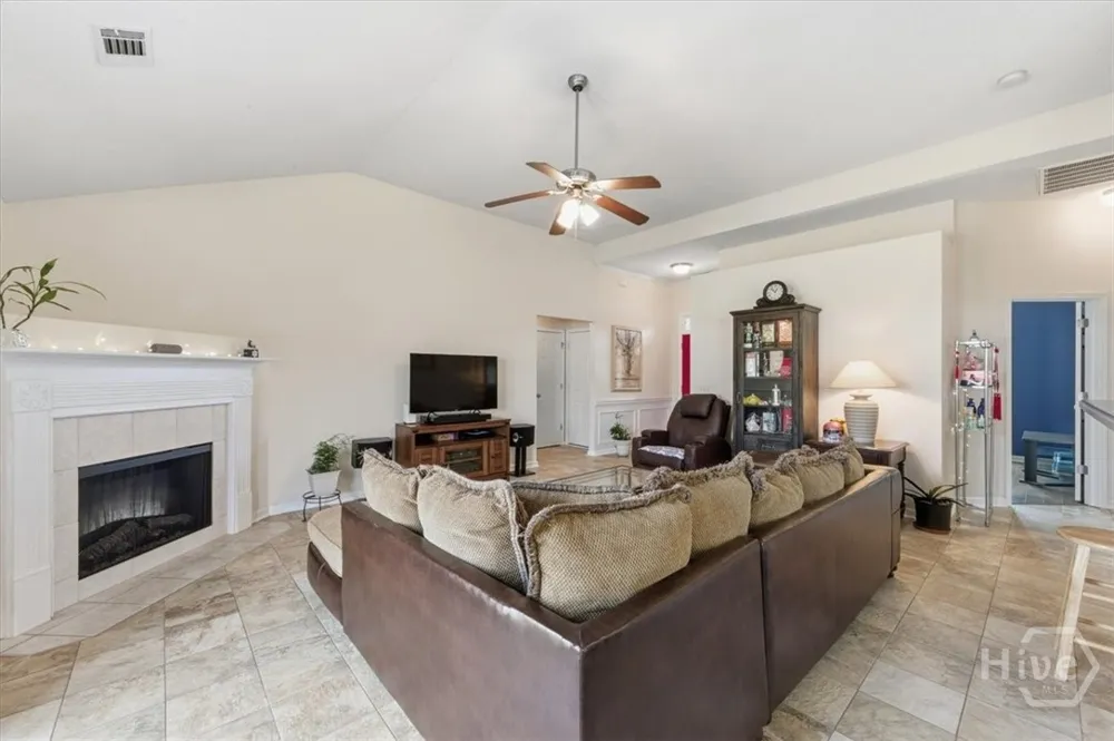 143 Carlisle Way Savannah, GA 31419