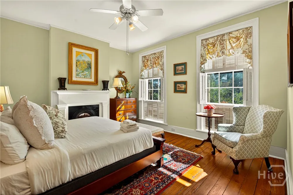 208 E Liberty Street Savannah, GA 31401