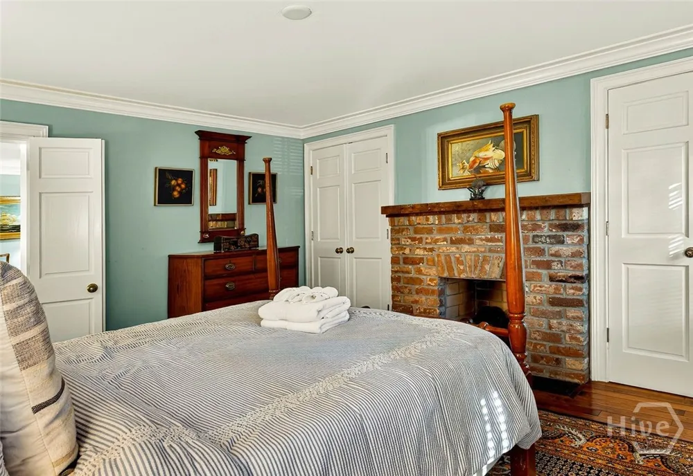 208 E Liberty Street Savannah, GA 31401