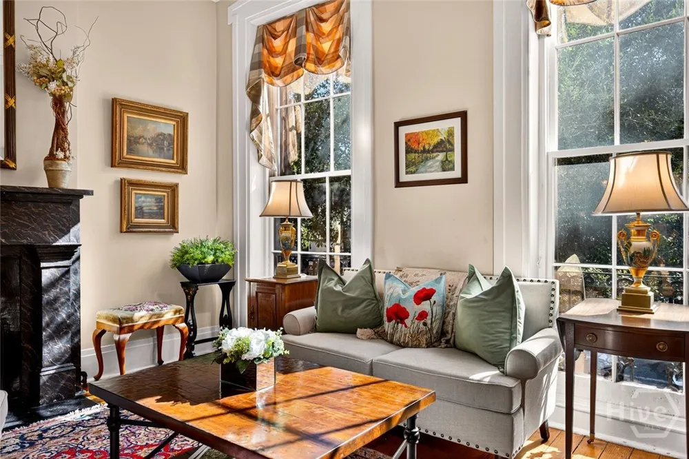208 E Liberty Street Savannah, GA 31401